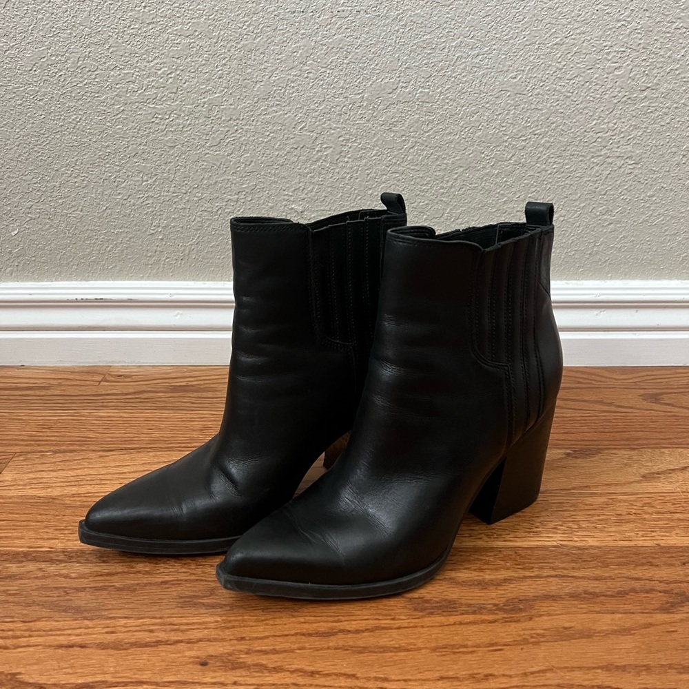 Marc Fisher LTD Oshay Pointed Toe Bootie size 7.5
